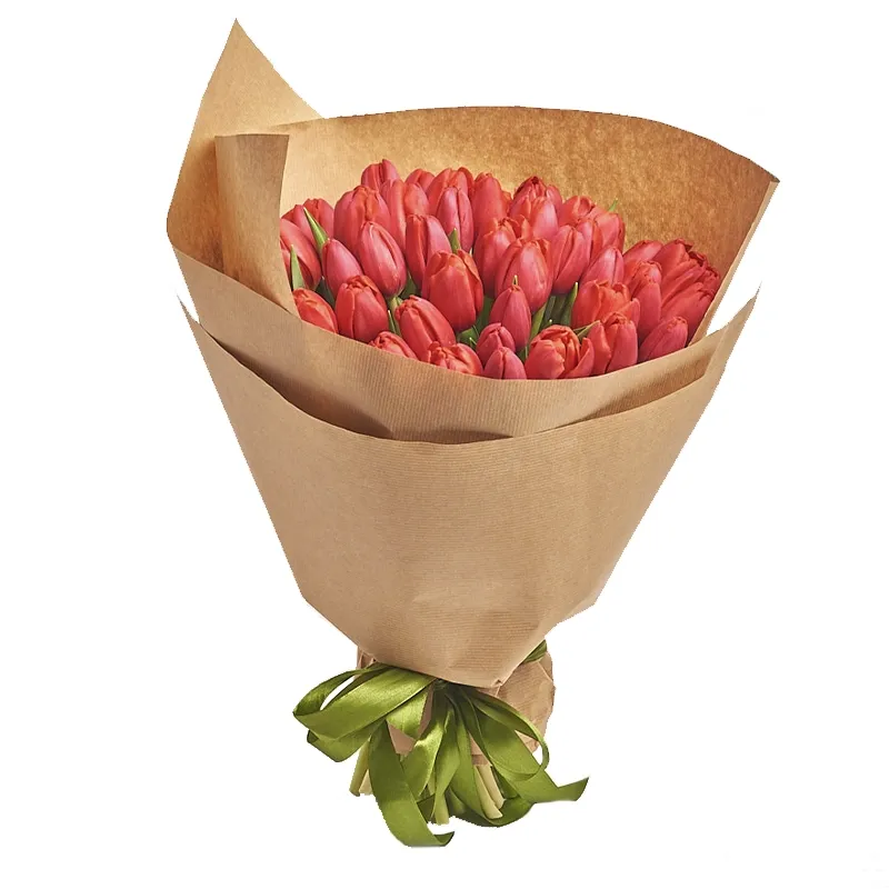 Букет из 51 тюльпана красного цвета